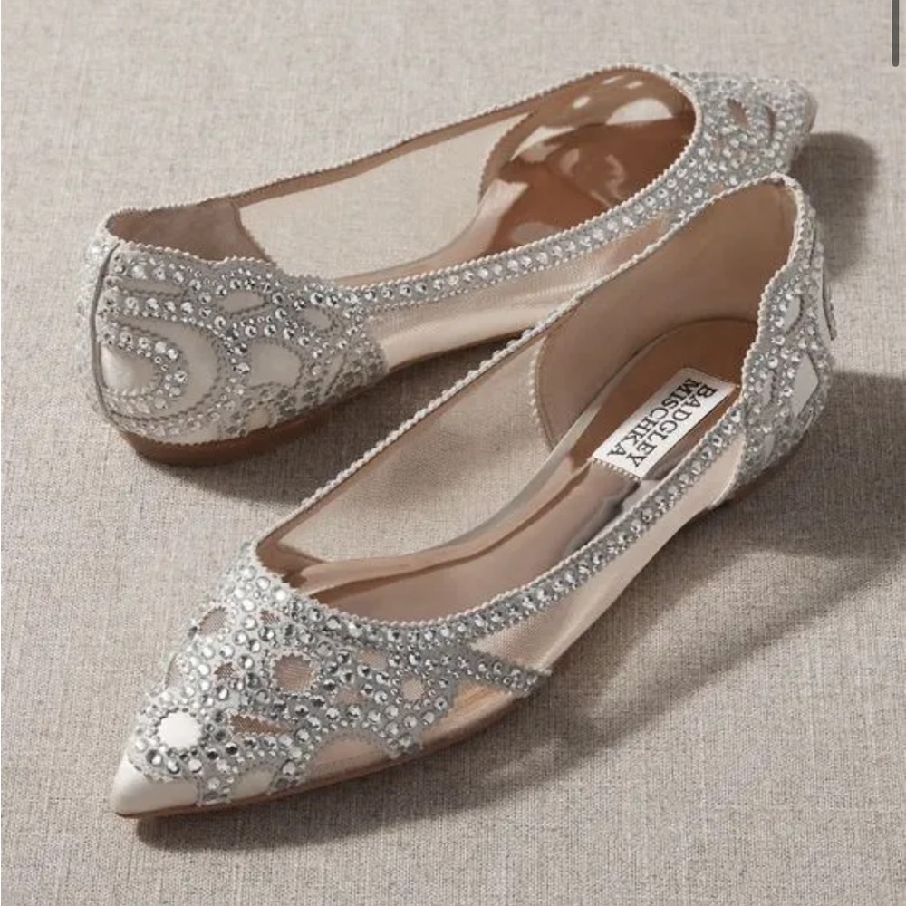Badgley Mischka Women's Gigi Pointed Toe Flat- 9- worn once!